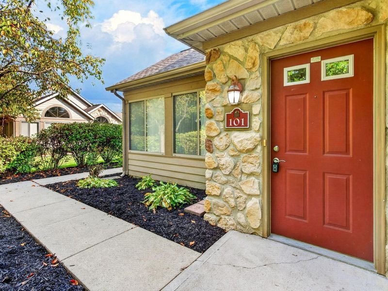 101 Shadymere Lane, Unit 2, Columbus, OH 43213 Photo 5