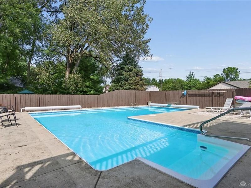 2579 Karok Drive, London, OH 43140 Photo 3