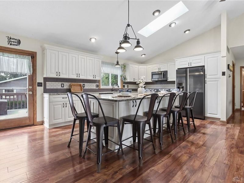 2579 Karok Drive, London, OH 43140 Photo 8