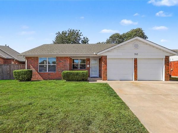 705 Arnold Avenue, Moore, OK 73160