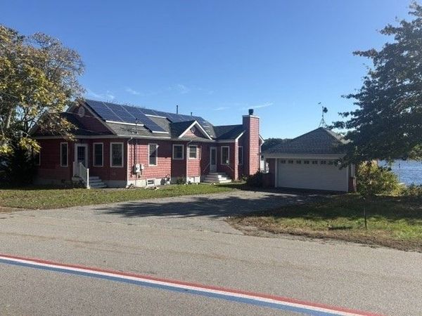 3470 Riverside Ave, Somerset, MA 02769