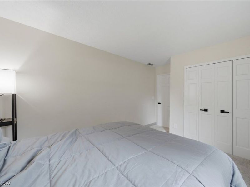 7179 Darrow Road, Hudson, OH 44236 Photo 11