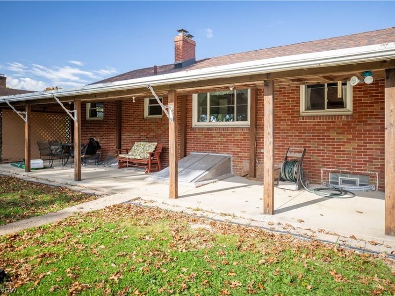 6392 15th Street NE, East Canton, OH 44730 Photo 5