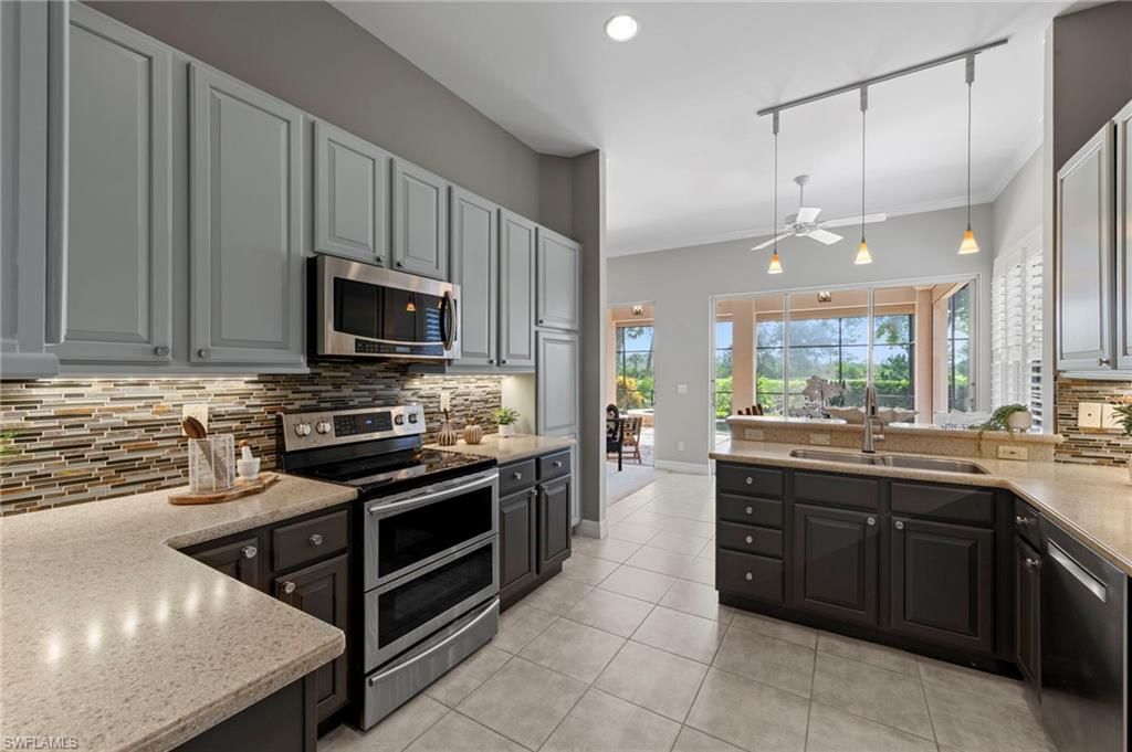 24797 Hollybrier Ln, Bonita Springs, FL 34134 Photo