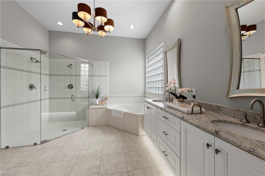24797 Hollybrier Ln, Bonita Springs, FL 34134 Photo