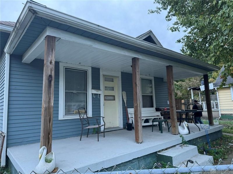 221 N Sutphin Street, Middletown, OH 45042 Photo 1