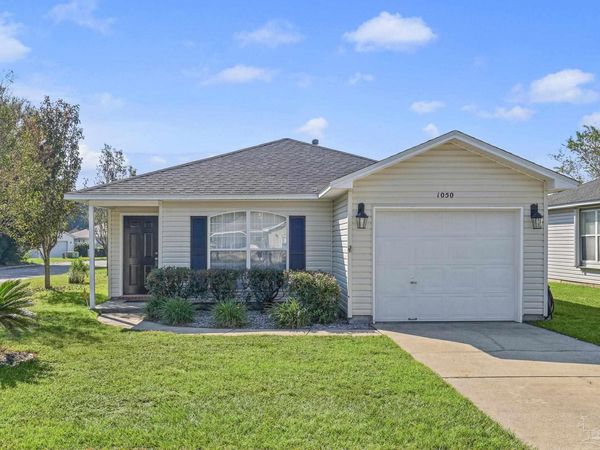 1050 Antigua Cir, Pensacola, FL 32507