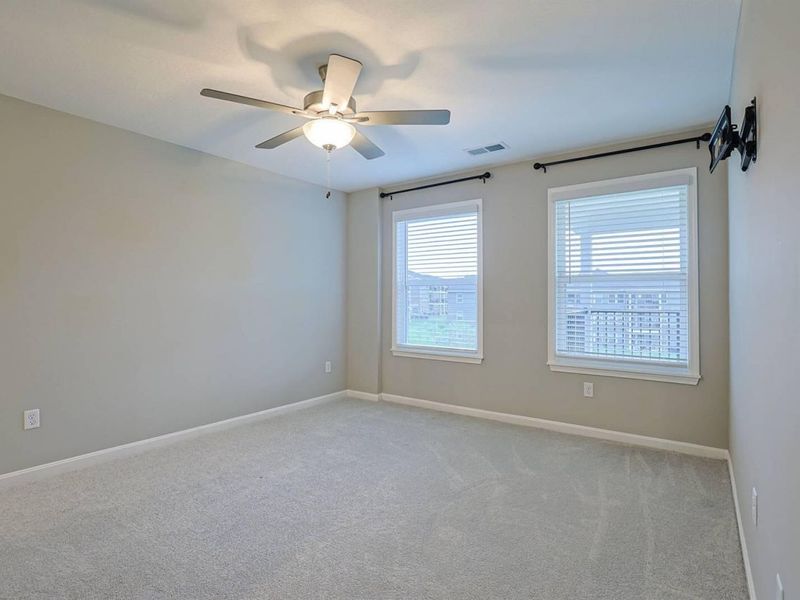 566 Foxhill Drive, Crescent Springs, KY 41017 Photo 9