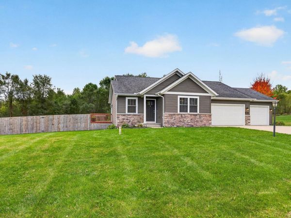 1877 E Boulder Drive, Warsaw, IN 46582