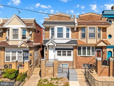 5813 COBBS CREEK PARKWAY, PHILADELPHIA, PA 19143