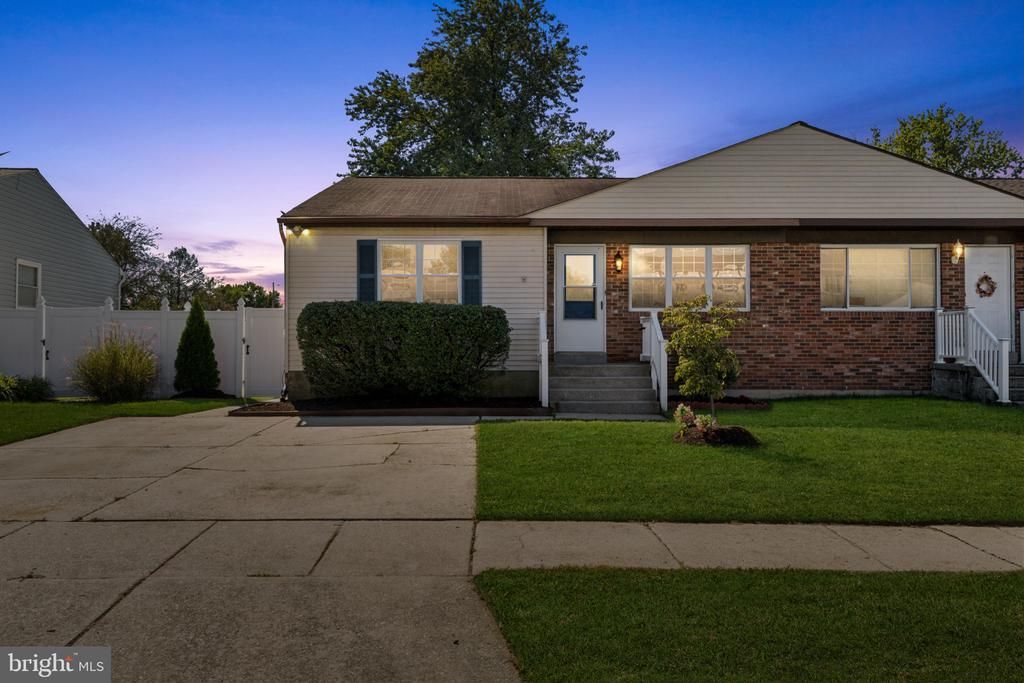 875 TURF VALLEY DRIVE, PASADENA, MD 21122