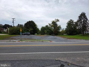 440 WALTON AVENUE , HUMMELSTOWN, PA 17036
