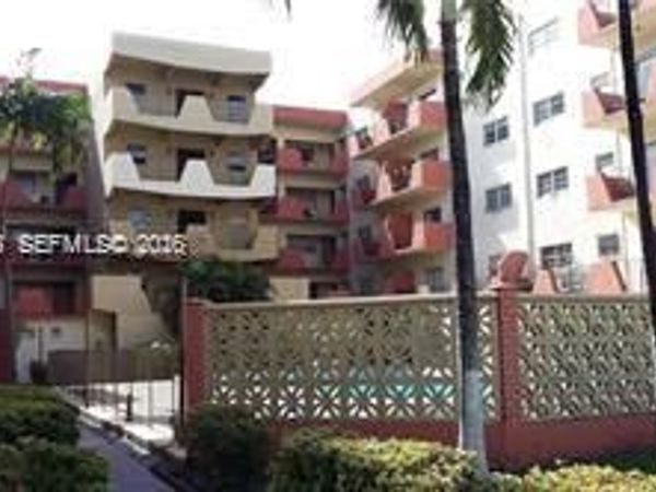 1630 W 46th St , Unit 203B, Hialeah, FL 33012