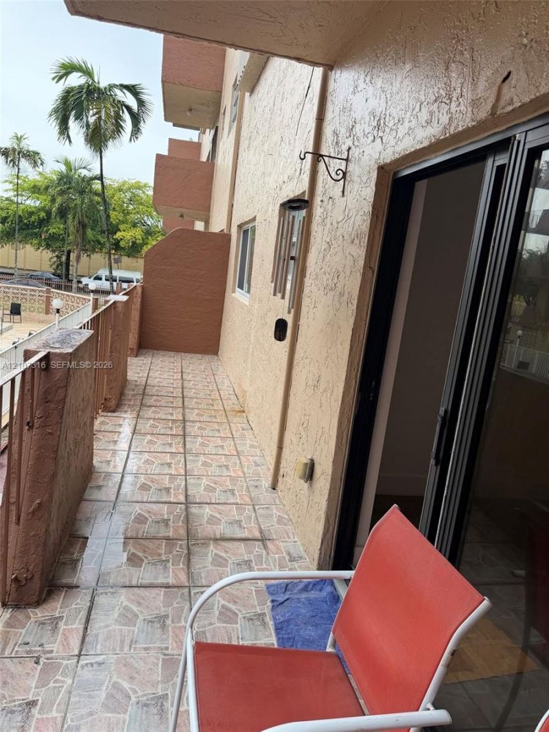 1630 W 46th St , Unit 203B, Hialeah, FL 33012 Photo