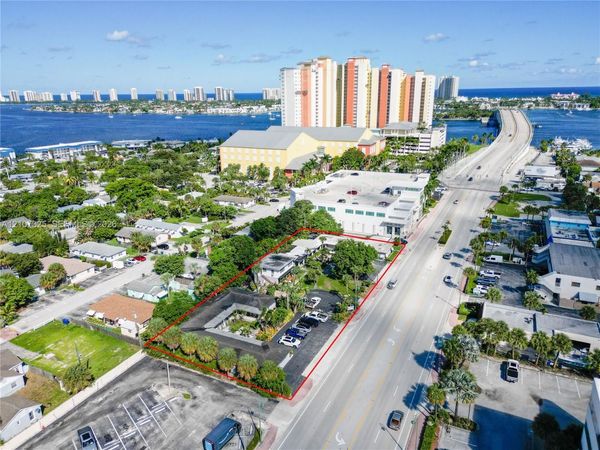 186 E Blue Heron Blvd , Riviera Beach, FL 33404