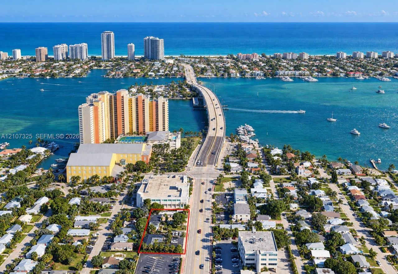 186 E Blue Heron Blvd , Riviera Beach, FL 33404 Photo