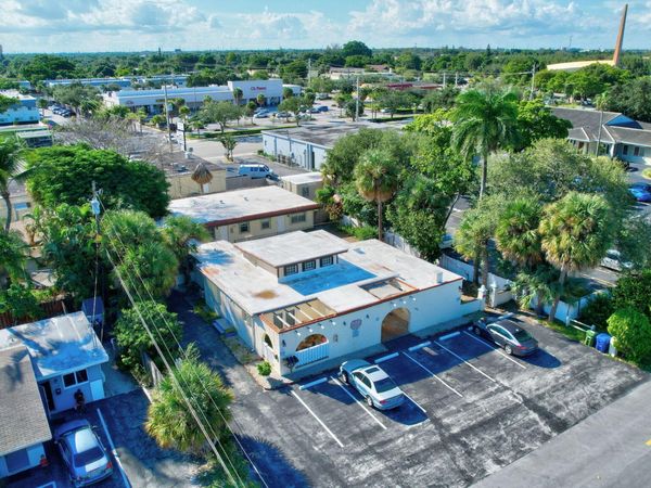 2731 NE 1ST Terrace, Unit 1-4, Wilton Manors, FL 33334