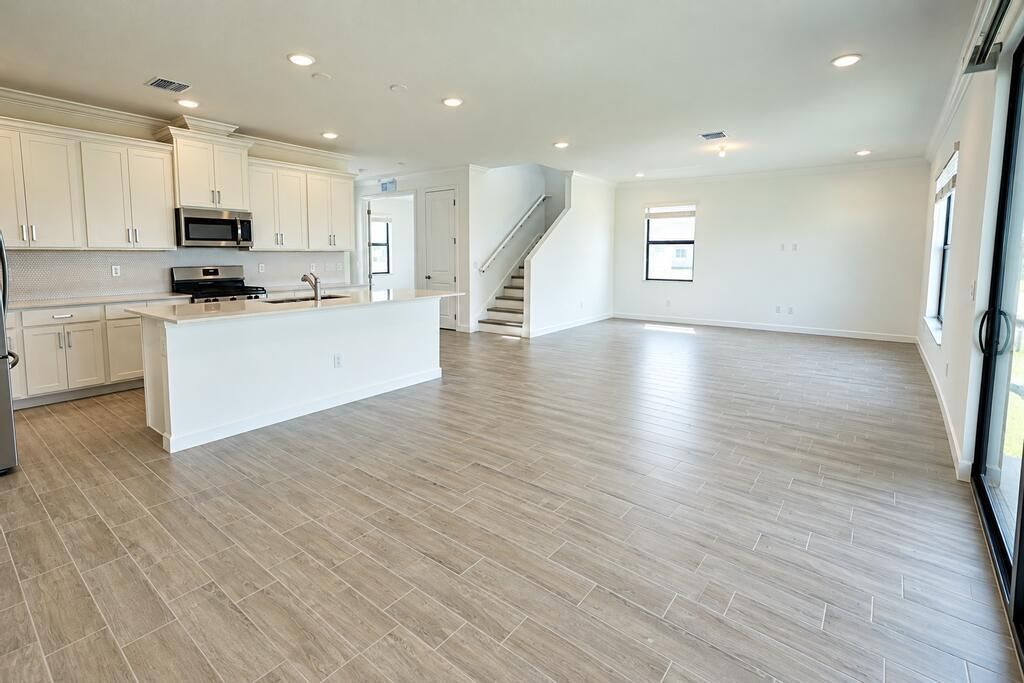 6874 NW Kestrel Lane, Port Saint Lucie, FL 34987 Photo