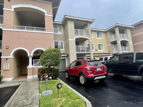 6533 EMERALD DUNES Drive, Unit 107, West Palm Beach, FL 33411