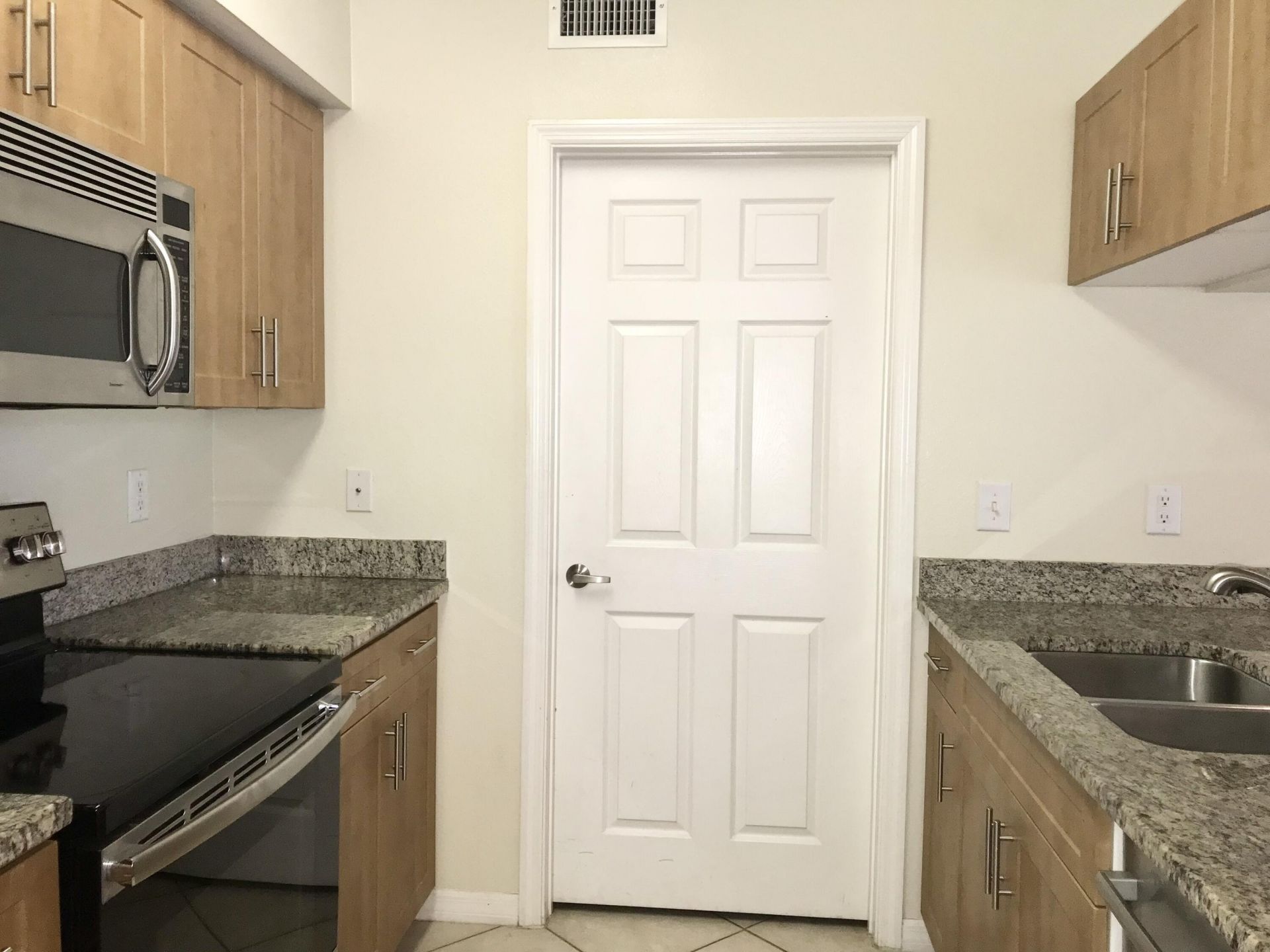 6533 Emerald Dunes Drive, Unit 107, West Palm Beach, FL 33411 Photo