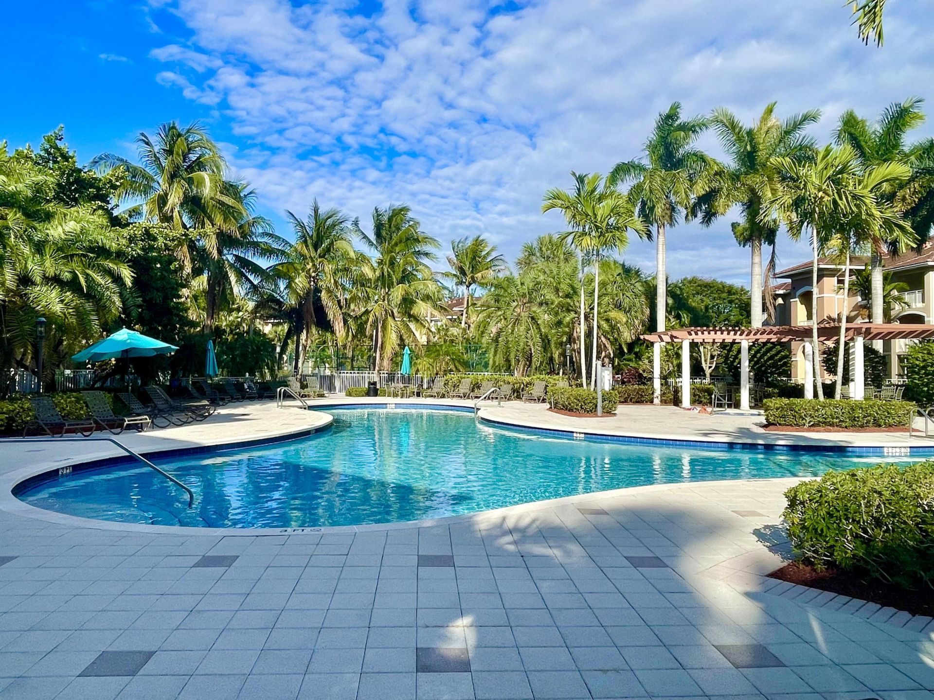 6533 Emerald Dunes Drive, Unit 107, West Palm Beach, FL 33411 Photo