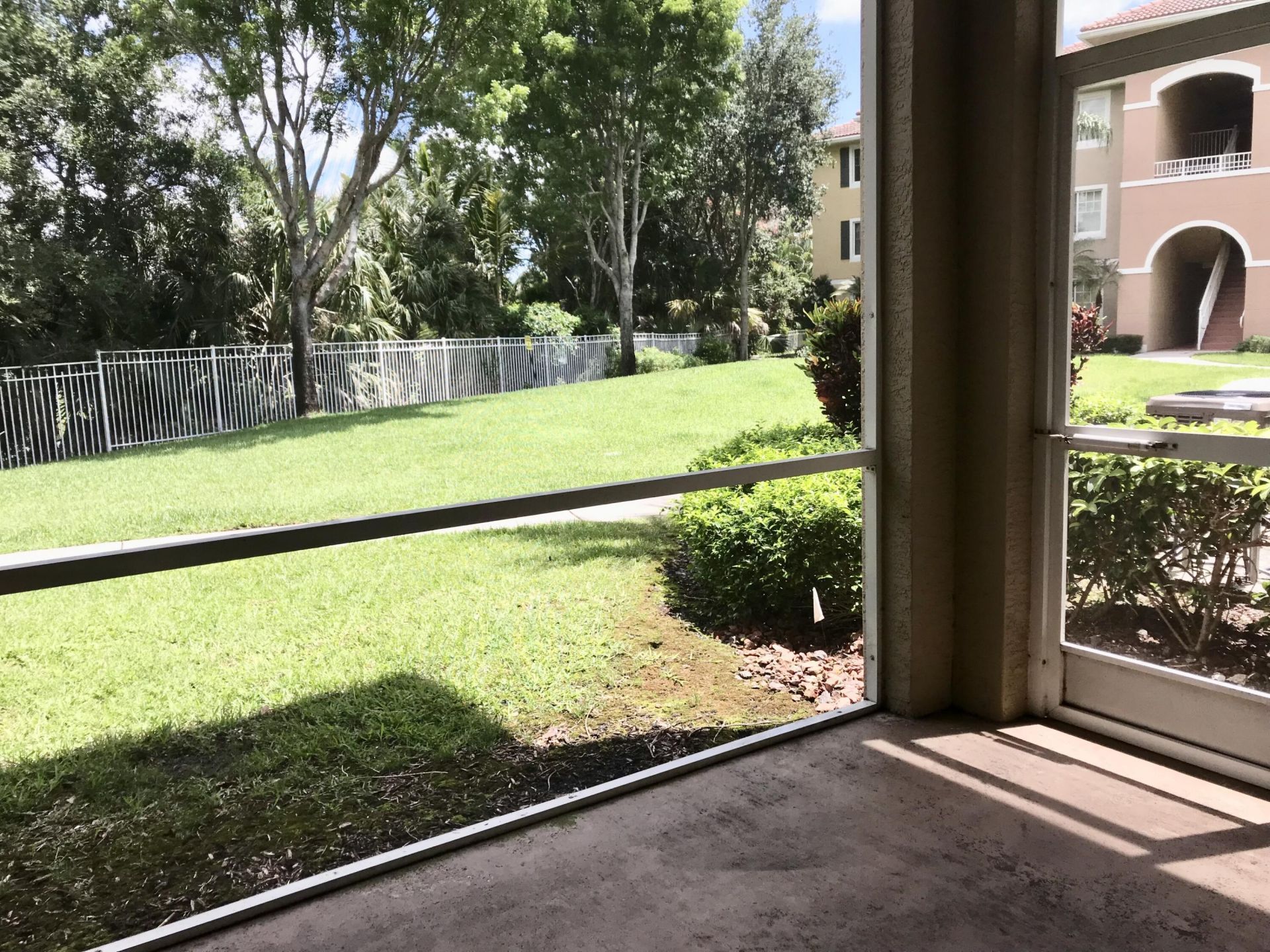 6533 Emerald Dunes Drive, Unit 107, West Palm Beach, FL 33411 Photo