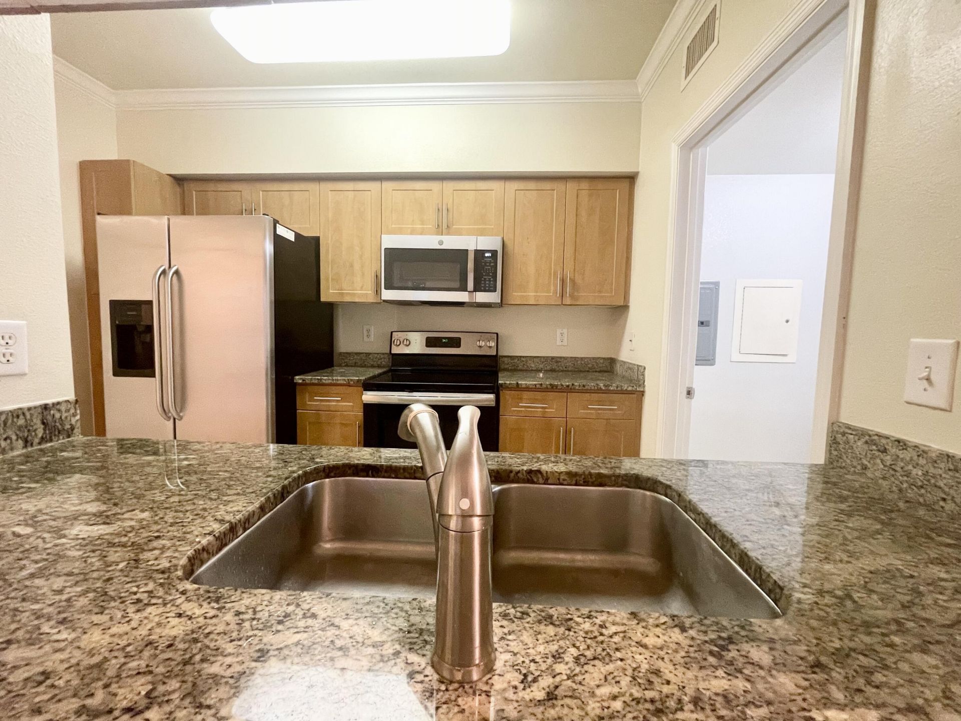 6533 Emerald Dunes Drive, Unit 107, West Palm Beach, FL 33411 Photo