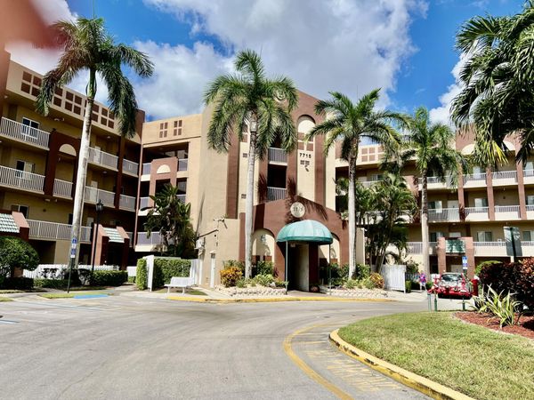 7715 SOUTHAMPTON Terrace, Unit 415, Tamarac, FL 33321