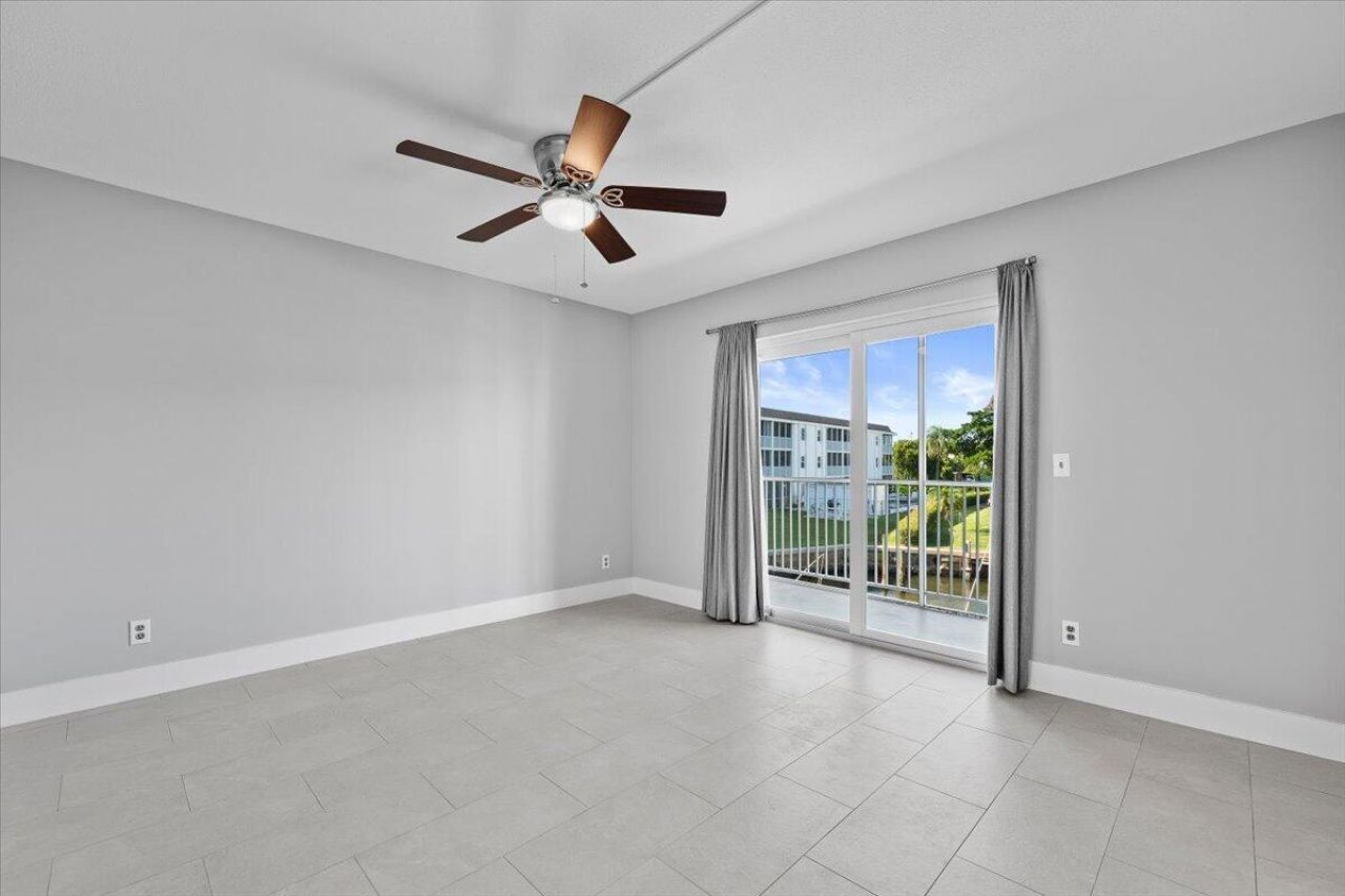 131 Doolen Court, Unit 207, North Palm Beach, FL 33408 Photo
