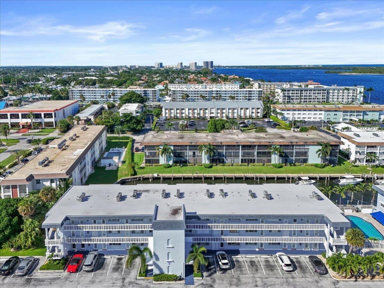 131 Doolen Court, Unit 207, North Palm Beach, FL 33408 Photo