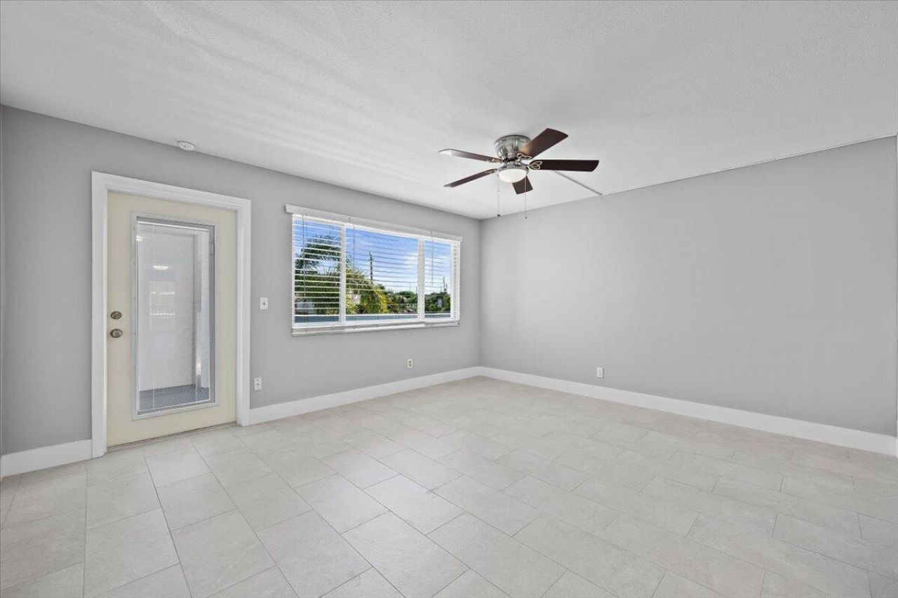 131 Doolen Court, Unit 207, North Palm Beach, FL 33408 Photo