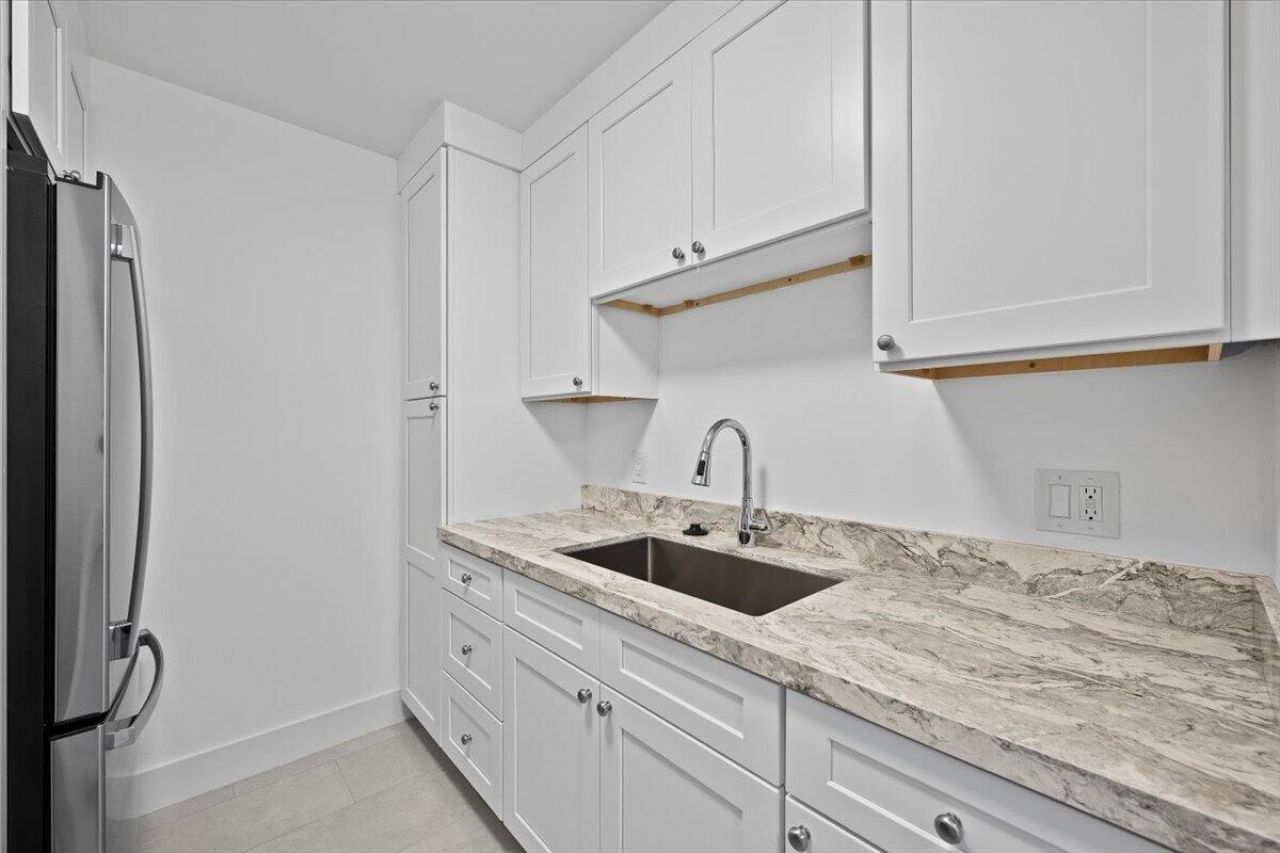 131 Doolen Court, Unit 207, North Palm Beach, FL 33408 Photo