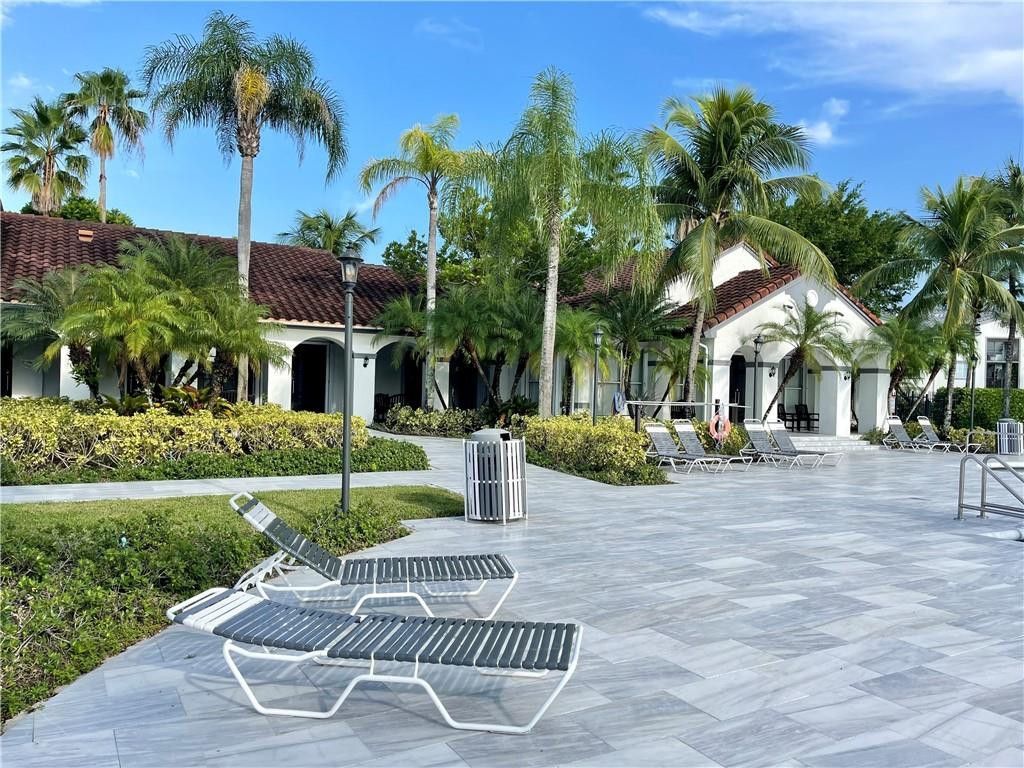 4420 NW 107th Avenue, Unit 302, Doral, FL 33178 Photo