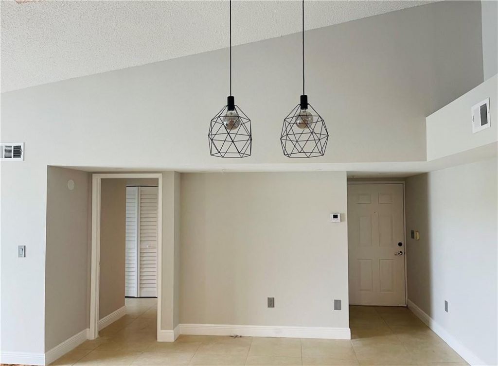 4420 NW 107th Avenue, Unit 302, Doral, FL 33178 Photo