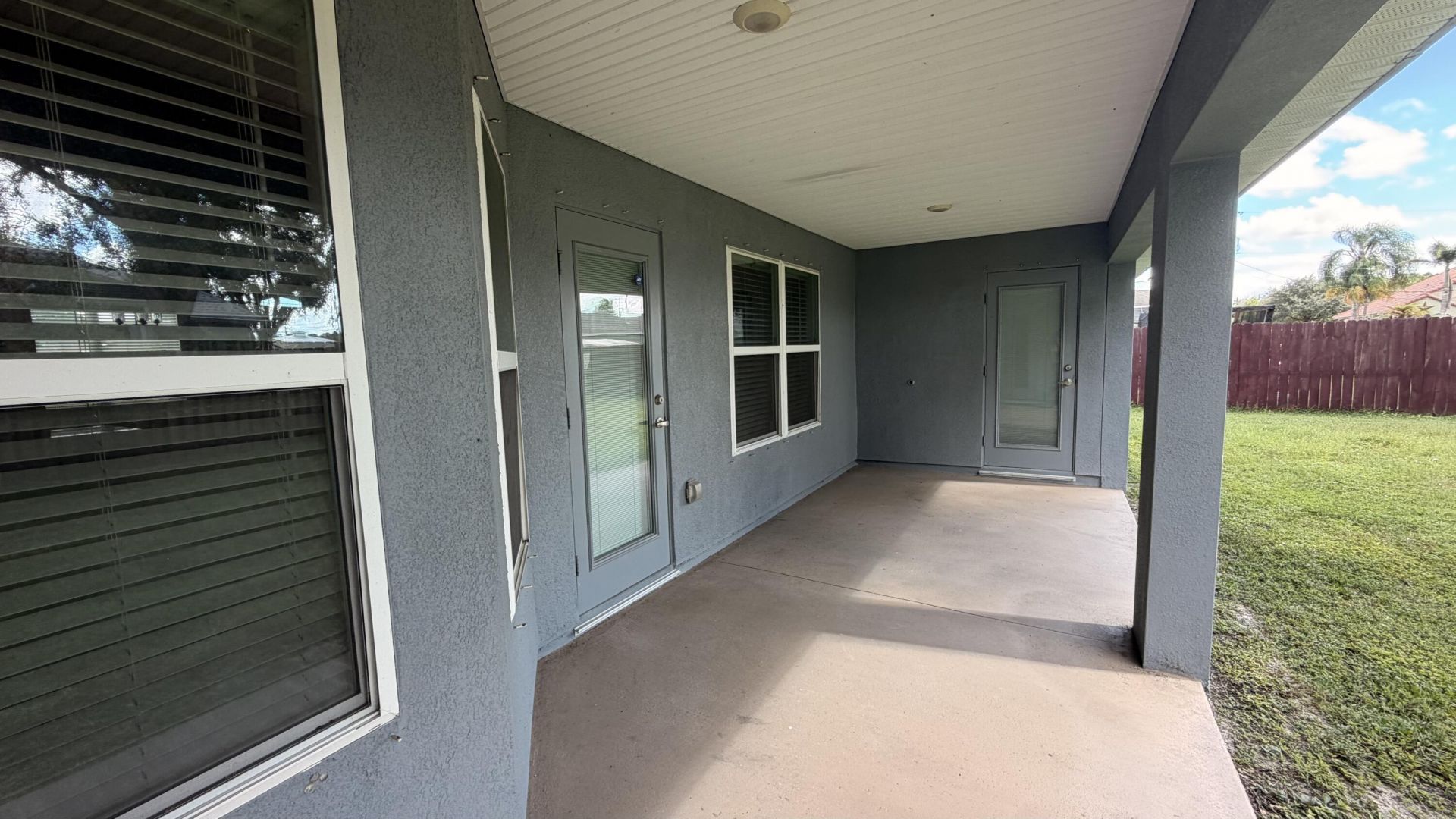 5237 NW Reba Circle, Port Saint Lucie, FL 34986 Photo