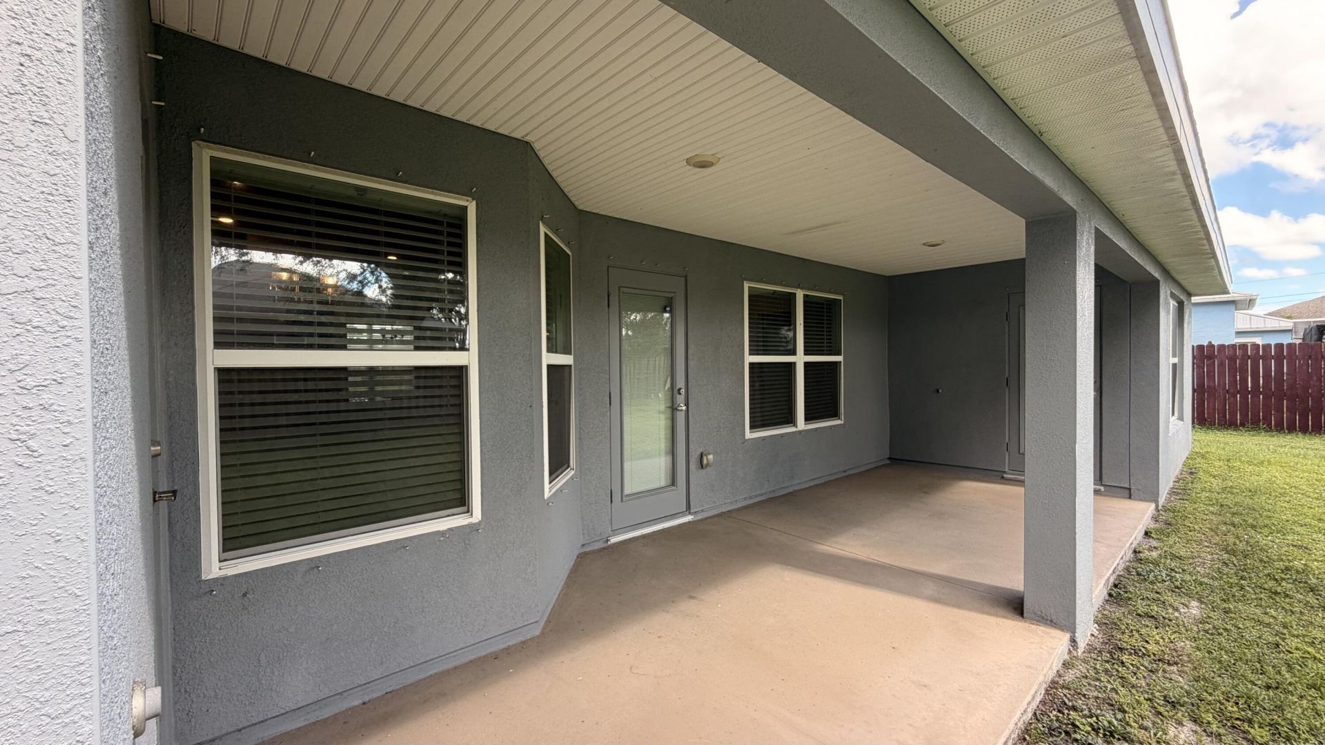5237 NW Reba Circle, Port Saint Lucie, FL 34986 Photo