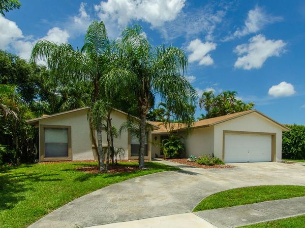 10953 Winding Creek Lane, Boca Raton, FL 33428