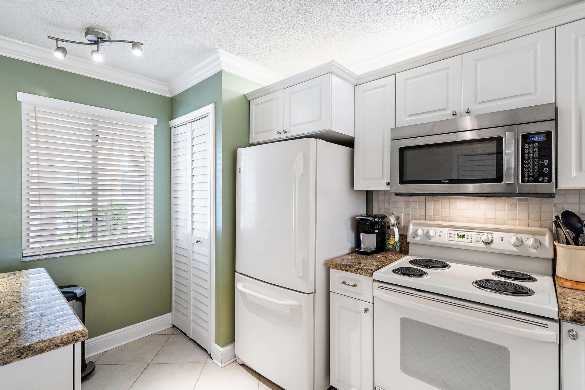 353 S Us Highway 1, Unit B102, Jupiter, FL 33477 Photo