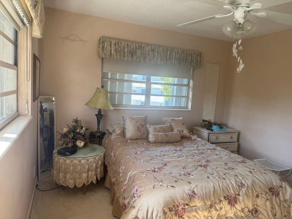 5401 NW 2nd Avenue, Unit Apt 329, Boca Raton, FL 33487 Photo