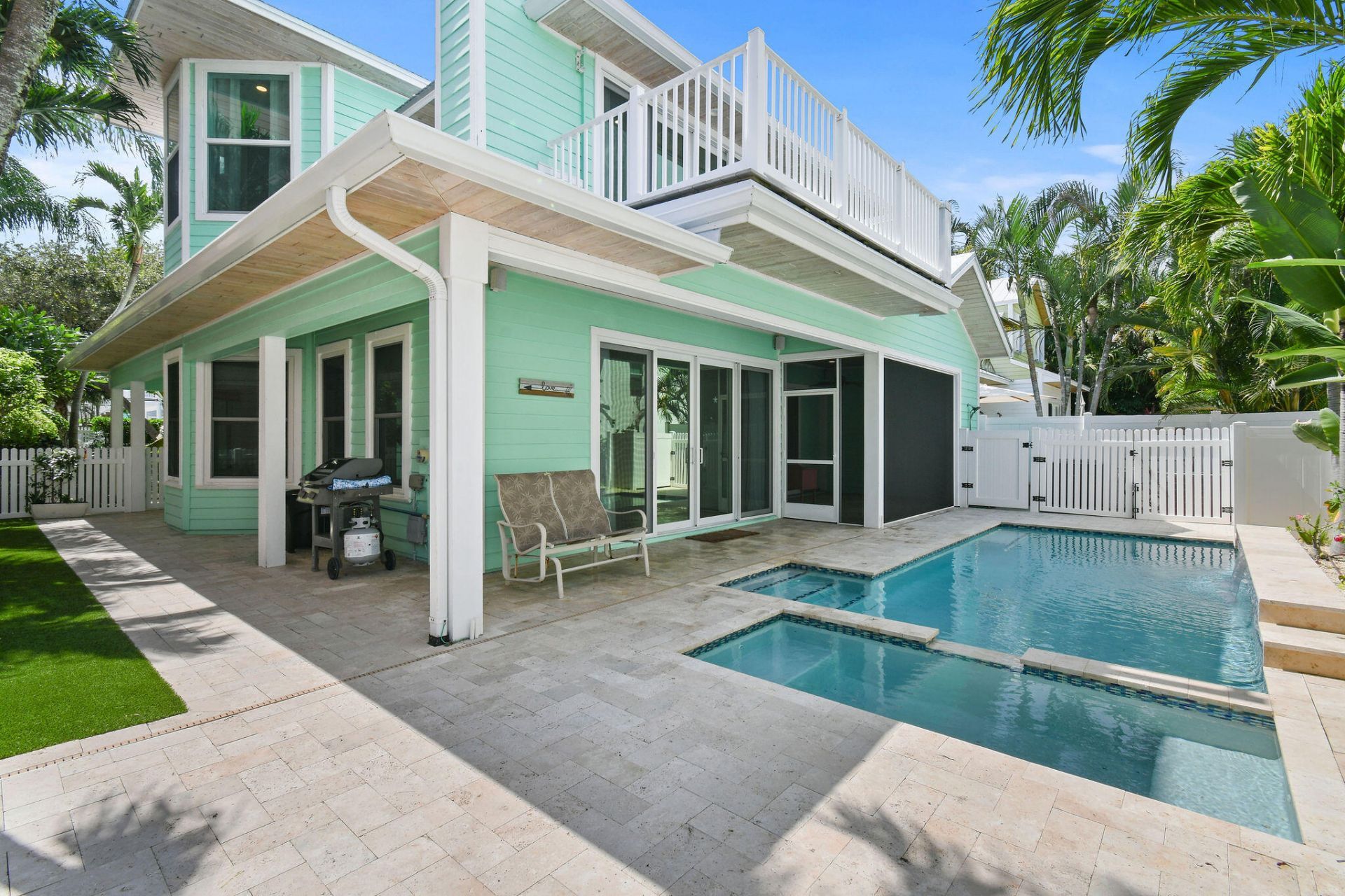 104 Intracoastal Circle, Tequesta, FL 33469 Photo