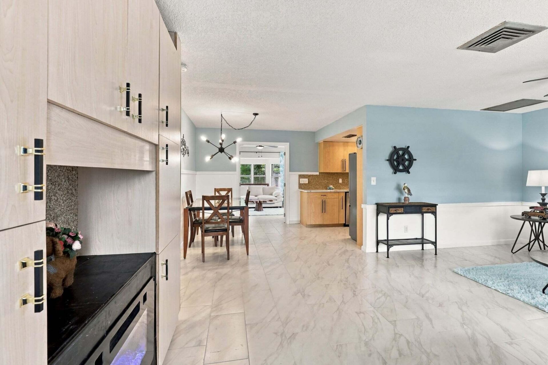 583 SE Greenway Terrace, Port Saint Lucie, FL 34983 Photo