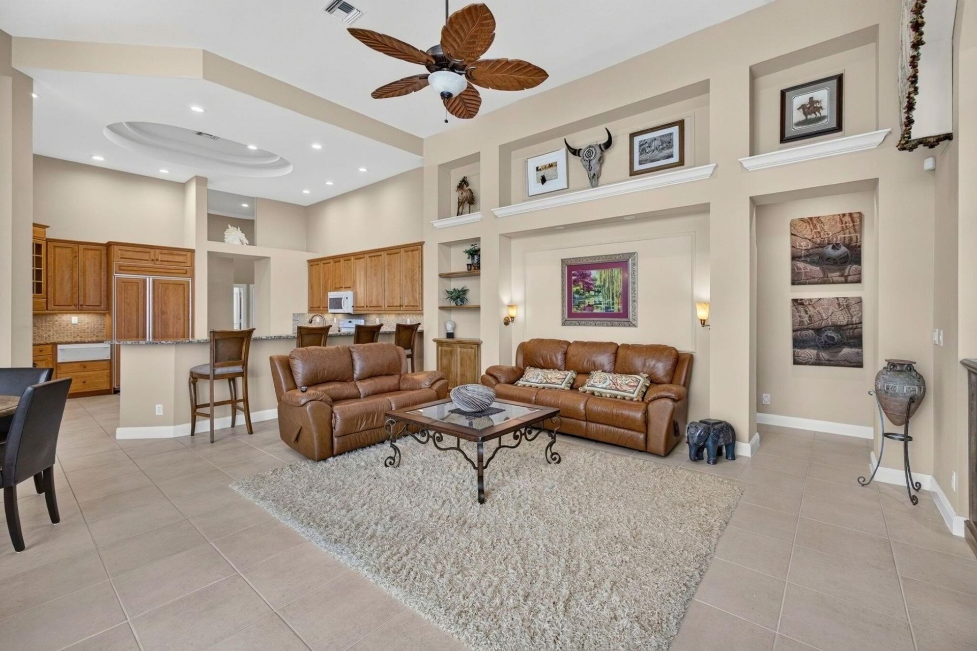 42 Windward Isle, Palm Beach Gardens, FL 33418 Photo