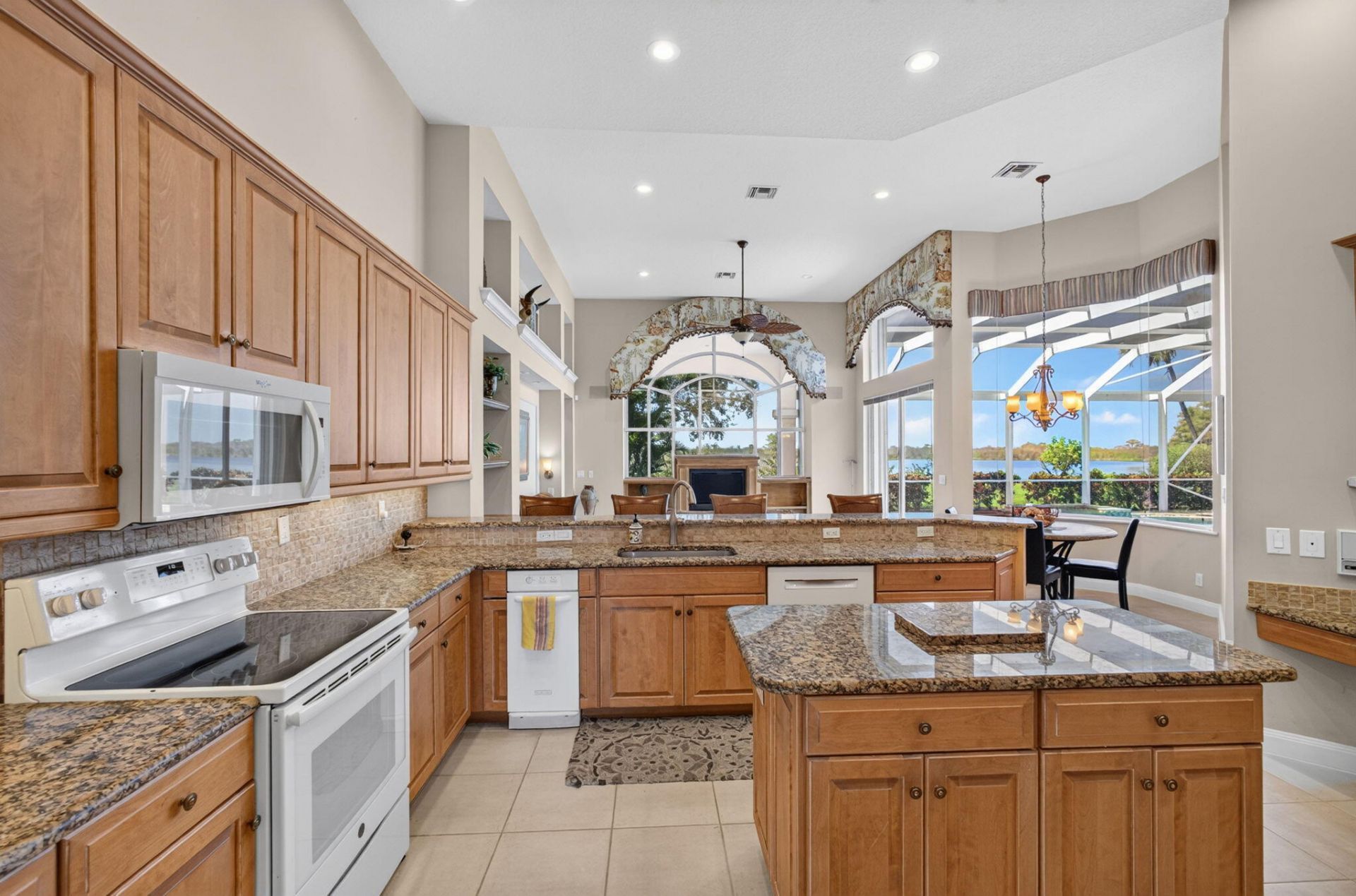 42 Windward Isle, Palm Beach Gardens, FL 33418 Photo