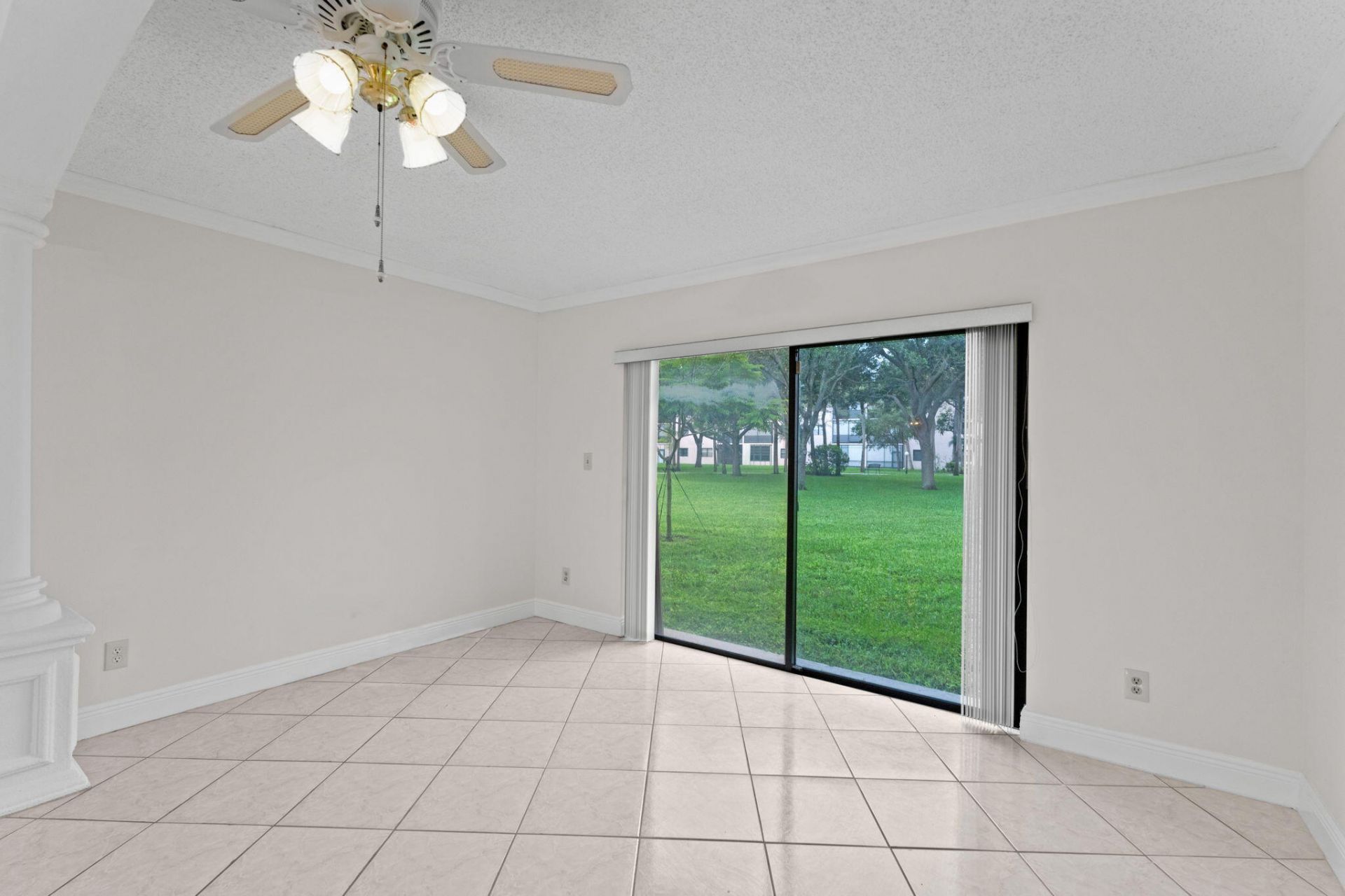 6085 N Sabal Palm Boulevard, Unit 107, Tamarac, FL 33319 Photo