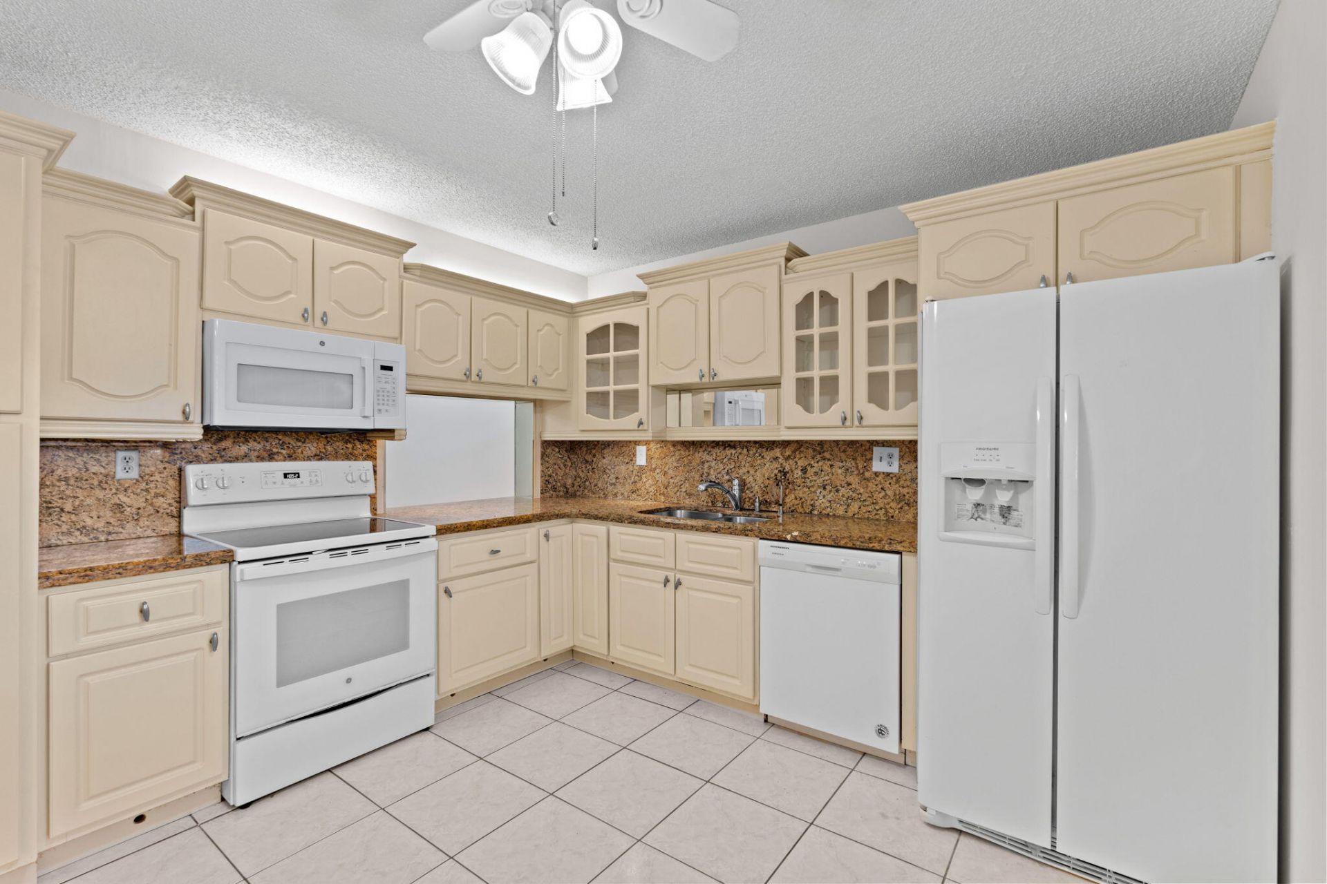 6085 N Sabal Palm Boulevard, Unit 107, Tamarac, FL 33319 Photo