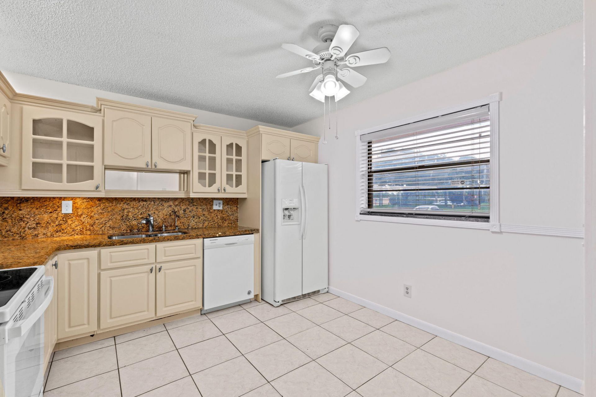 6085 N Sabal Palm Boulevard, Unit 107, Tamarac, FL 33319 Photo