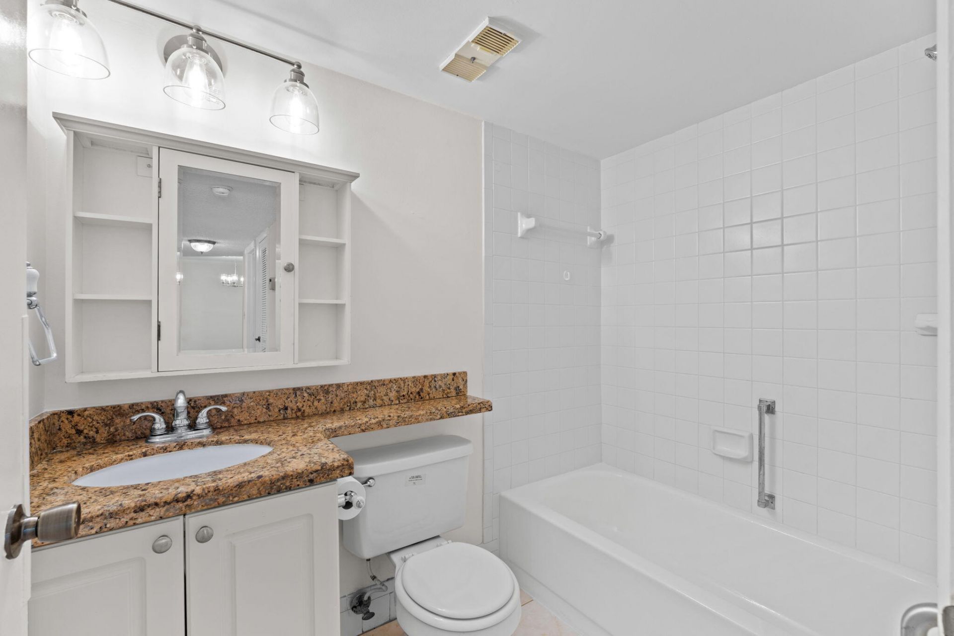 6085 N Sabal Palm Boulevard, Unit 107, Tamarac, FL 33319 Photo