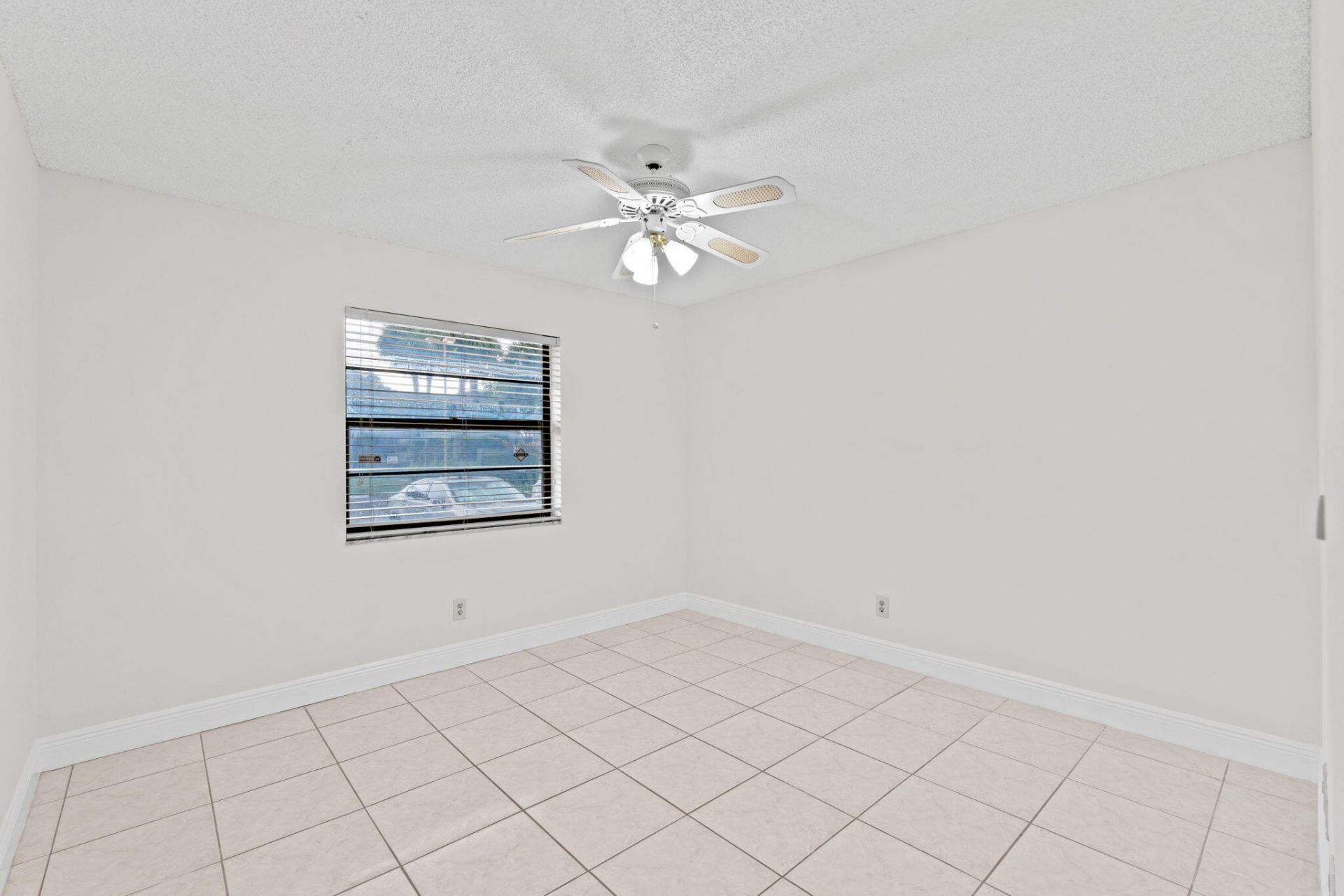 6085 N Sabal Palm Boulevard, Unit 107, Tamarac, FL 33319 Photo