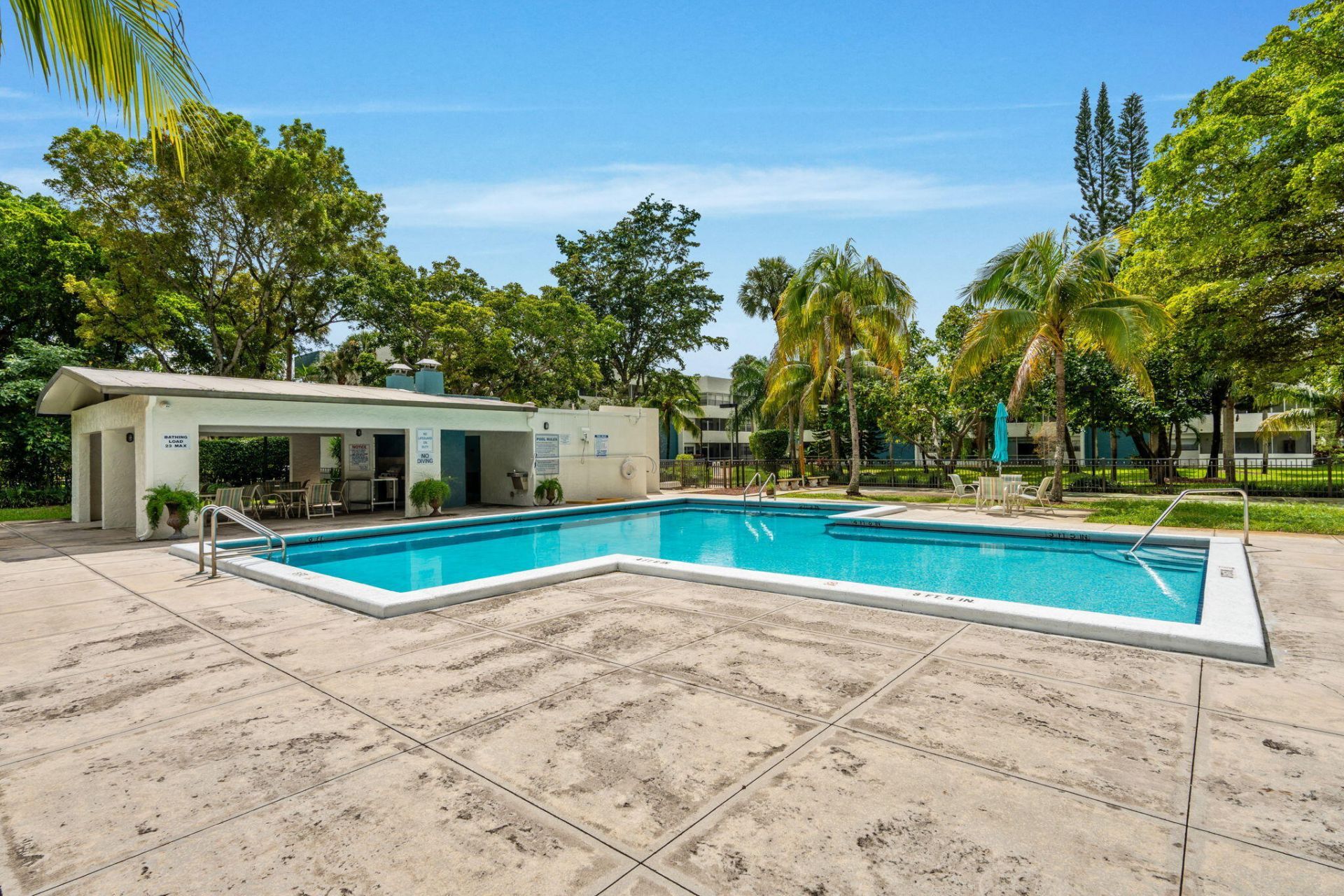 6085 N Sabal Palm Boulevard, Unit 107, Tamarac, FL 33319 Photo