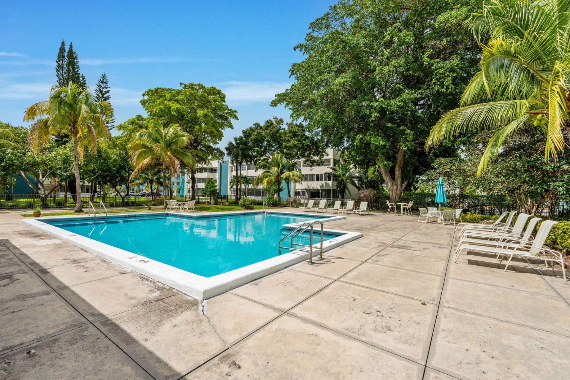 6085 N Sabal Palm Boulevard, Unit 107, Tamarac, FL 33319 Photo